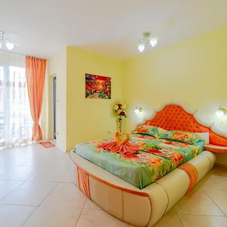 Boutique 'sofia' Konukevi 3*